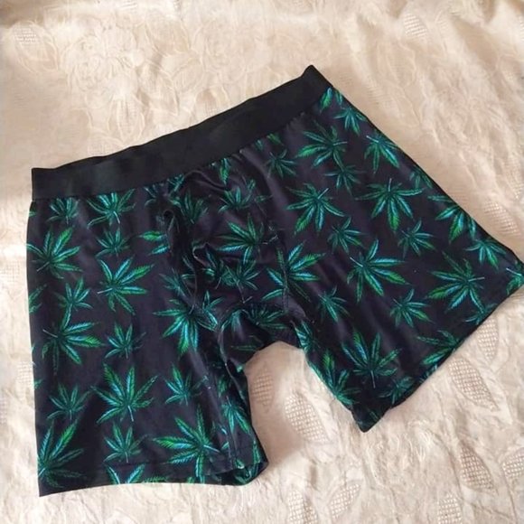 4/20 Gift NEW Men Briefs Cannabis Print Size XL - Picture 1 of 3